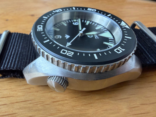 MWC 500m (1640ft) Water Resistant Stainless Steel Automatic Divers Watch With Sapphire Crystal, Ceramic Bezel and Helium Valve - Needs Attention to the crown