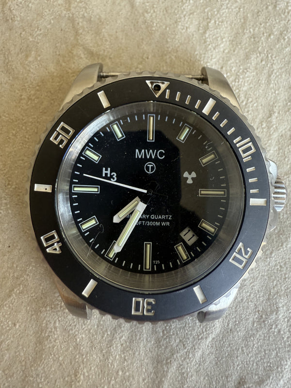 MWC 300m Military Quartz Divers Watch with Tritium GTLS and Sapphire Crystal on a NATO Strap - Missing PIP on Bezel and Not Running
