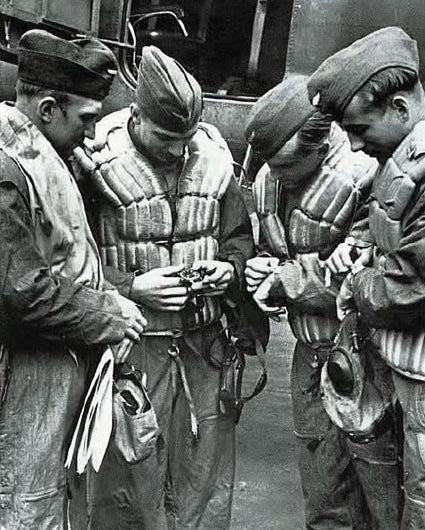 Aeschbach WW2 Pattern German Wehrmacht & Luftwaffe Dienstuhr (Army/Airforce Service Watch) with 24 Jewel Hand Wound Swiss Made Sellita SW216 Movement and Box Sapphire Crystal - Special Introductory Offer