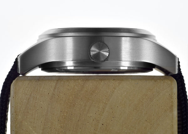 Classic W10 Stainless Steel 1950's Pattern 100m Water Resistant Automatic Military Watch with Sapphire Crystal and Non Date - Ex Display Watch from a Trade Show Save 50%