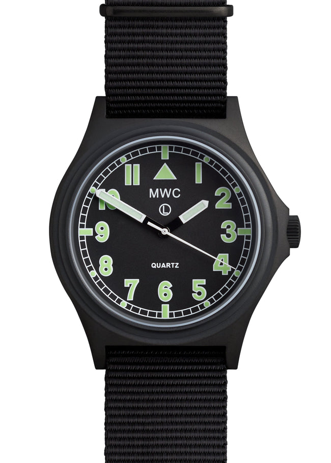 Montre Homme MWC GMT Naval PVD - Boîtier Acier Noir 43mm, Quartz, étanche 500m, Bracelet Tissu NATO, Neuf Avec étiquettes