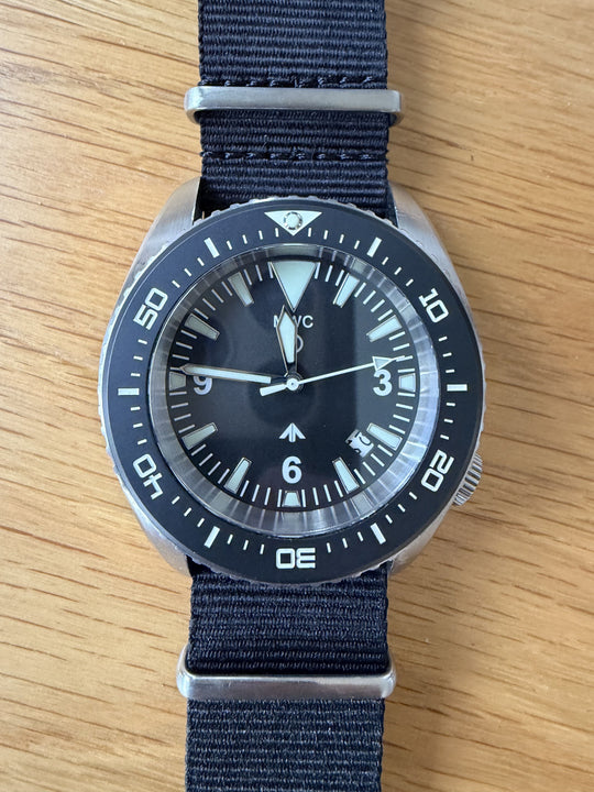 MWC 500m (1640ft) Water Resistant Stainless Steel Automatic Divers Watch With Sapphire Crystal, Ceramic Bezel and Helium Valve - Needs Attention to the crown