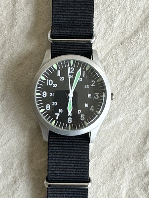 MWC GG-W-113 Classic 1960s/70s U.S Pattern Vietnam War Issue Watch with a Hybrid Mechanical/Quartz Hybrid Movement and 100m Water Resistance - Needs a New Crown