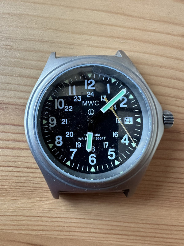 MWC Titanium General Service Watch, 300m Water Resistant, 10 Year Battery Life, Luminova, Sapphire Crystal and 12/24 Dial Format - Second Hand Needs Resetting