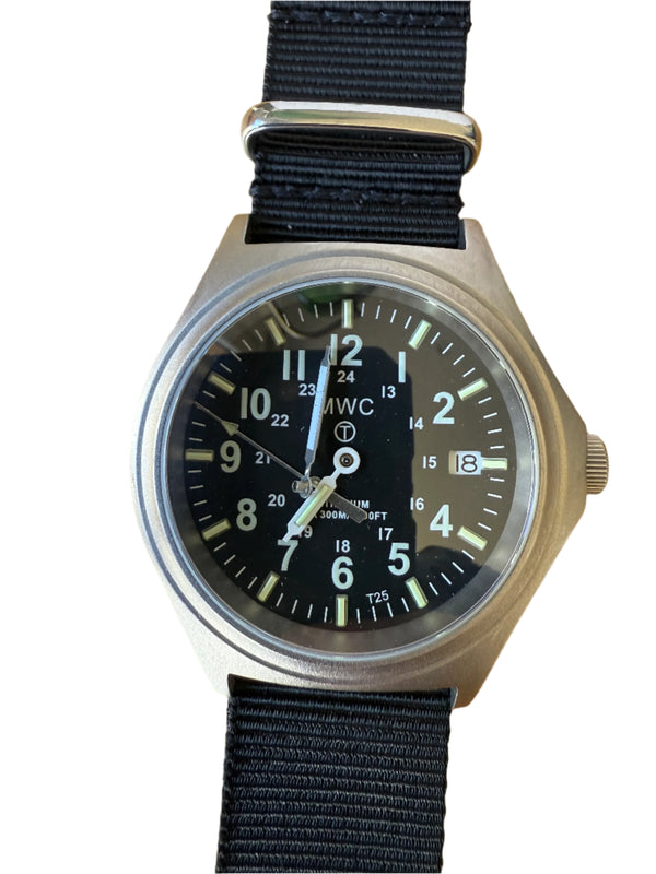 Titanium G10 Military Watch with 300m Water Resistance, Sapphire Crystal, 10 Year Battery Life and GTLS Tritium Illumination - Running but Needs 2 Hands Resetting