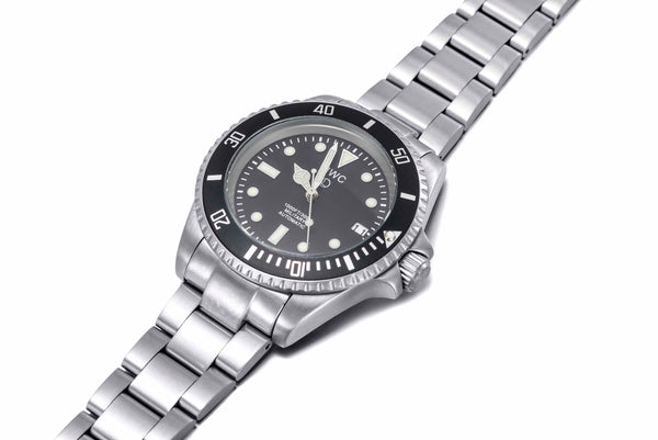 MWC 24 Jewel 300m Automatic Military Divers Watch on Steel Bracelet - Looks Brand New and Running but might need Regulating or a check over