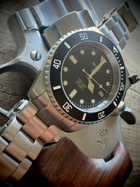 MWC 24 Jewel 300m Automatic Military Divers Watch on Steel Bracelet - Looks Brand New and Running but might need Regulating or a check over