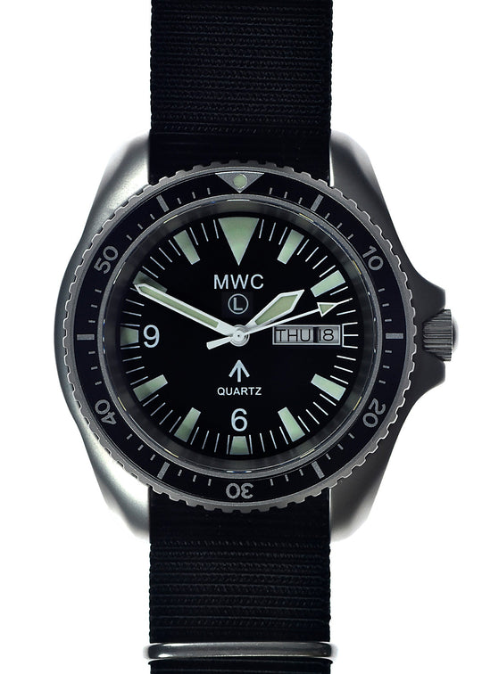 MWC 1999-2001 Pattern Quartz Day/Date Military Divers Watch with Stainless Steel Case and Sapphire Crystal