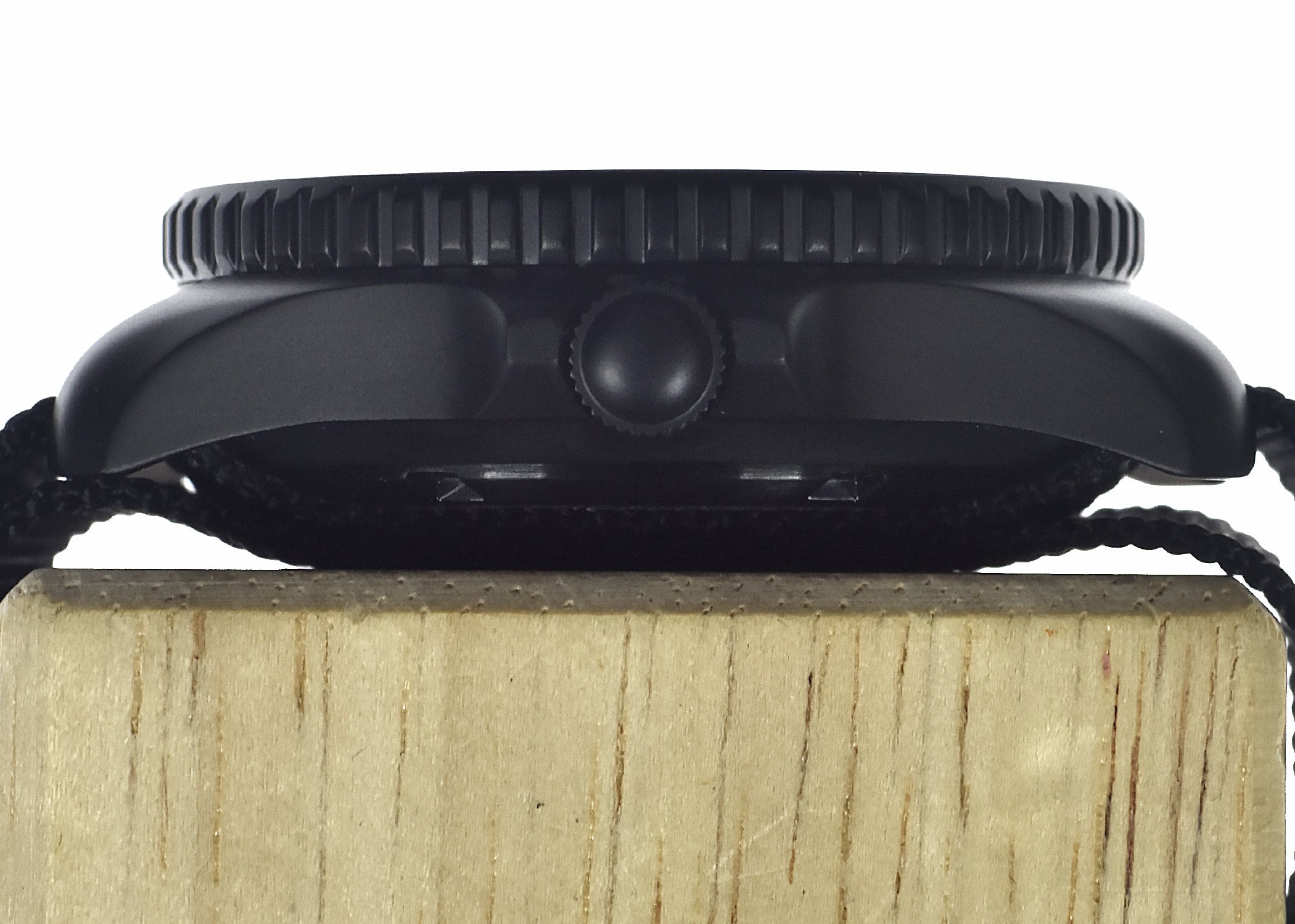 MWC 1999-2001パターン ブラックPVD 自動巻きミリタリーダイバーズウォッチ - サファイアクリスタル、60時間パワーリザーブ ...