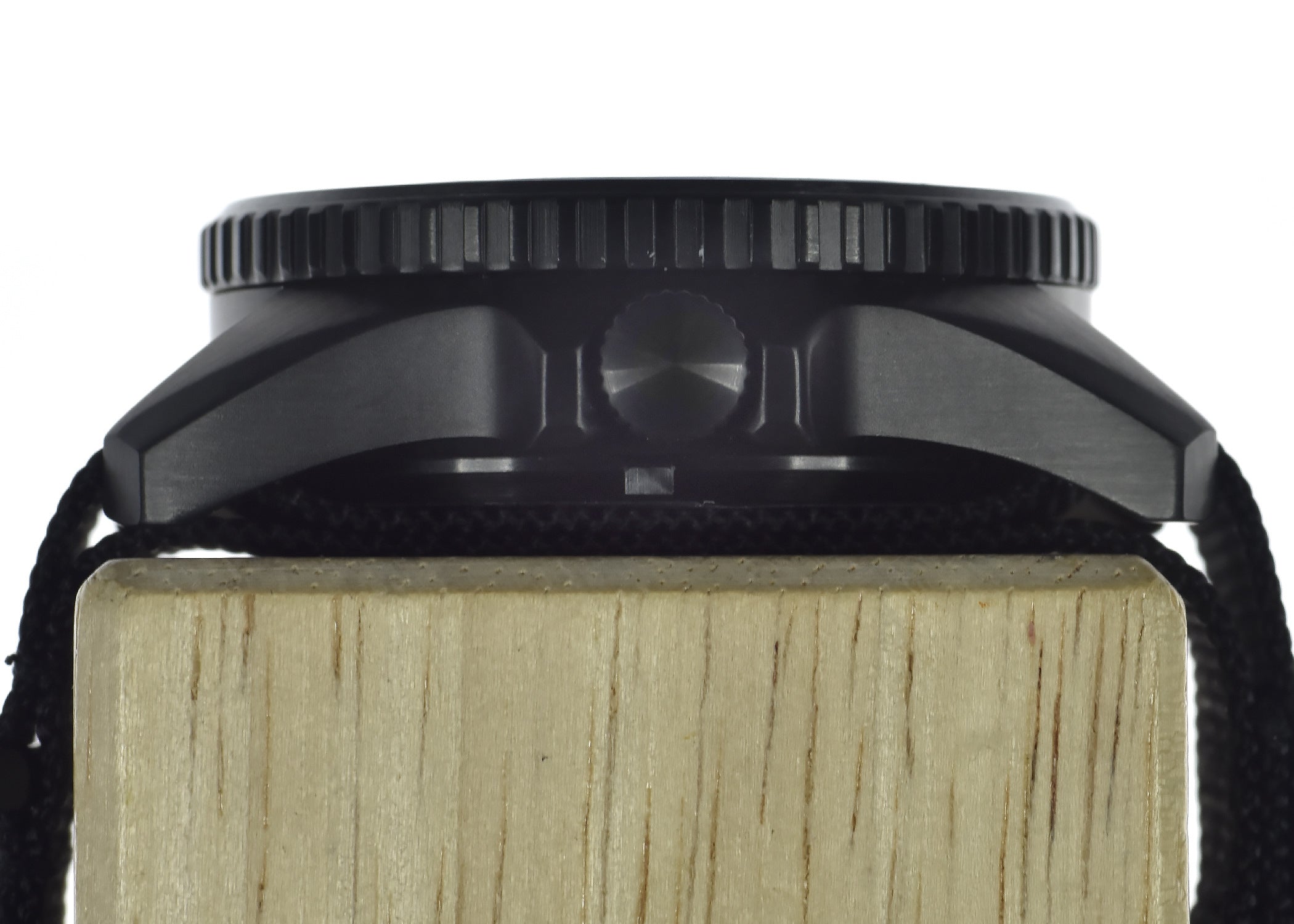 Montre Plongeuse MWC Automatique 300m - Boîtier Acier PVD Noir, Bracelet NATO - Homme