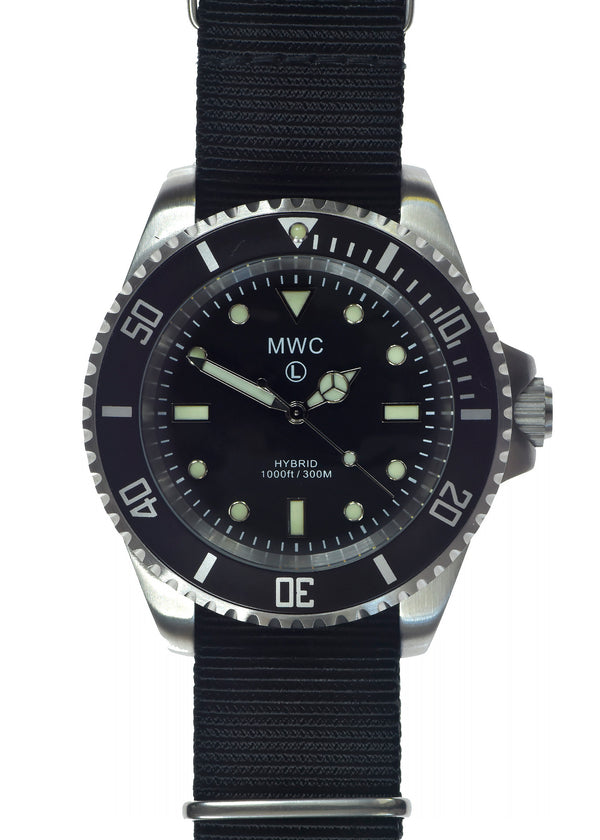 MWC 300m / 1000ft Stainless Steel Mechanical/Quartz Hybrid Military Divers Watch with Sweep Secondhand